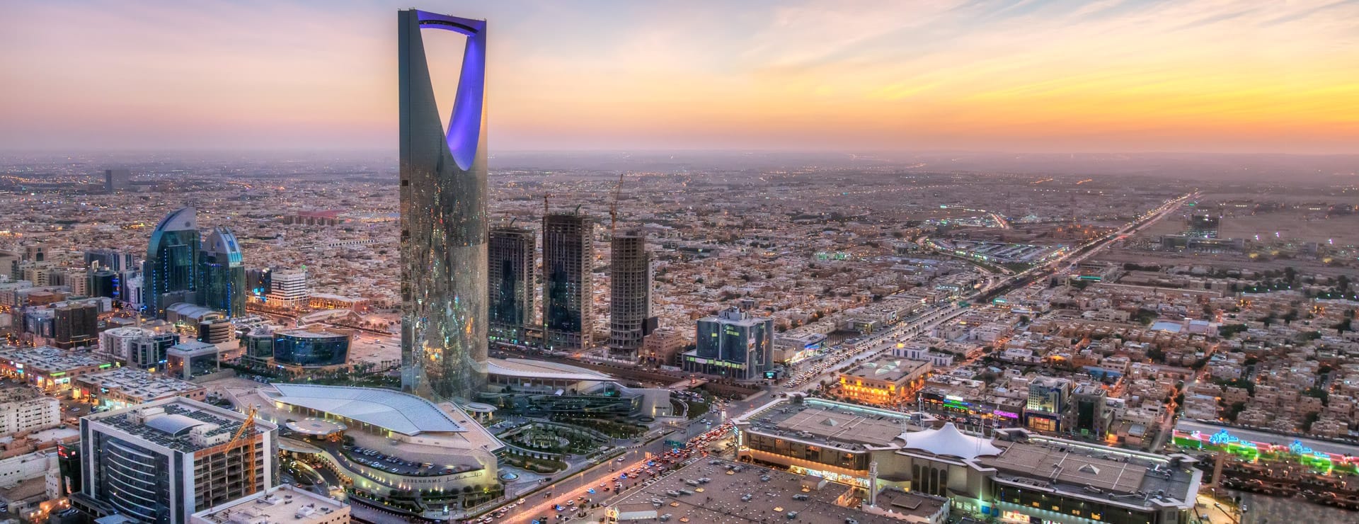 قيادة استراتيجية في السوق